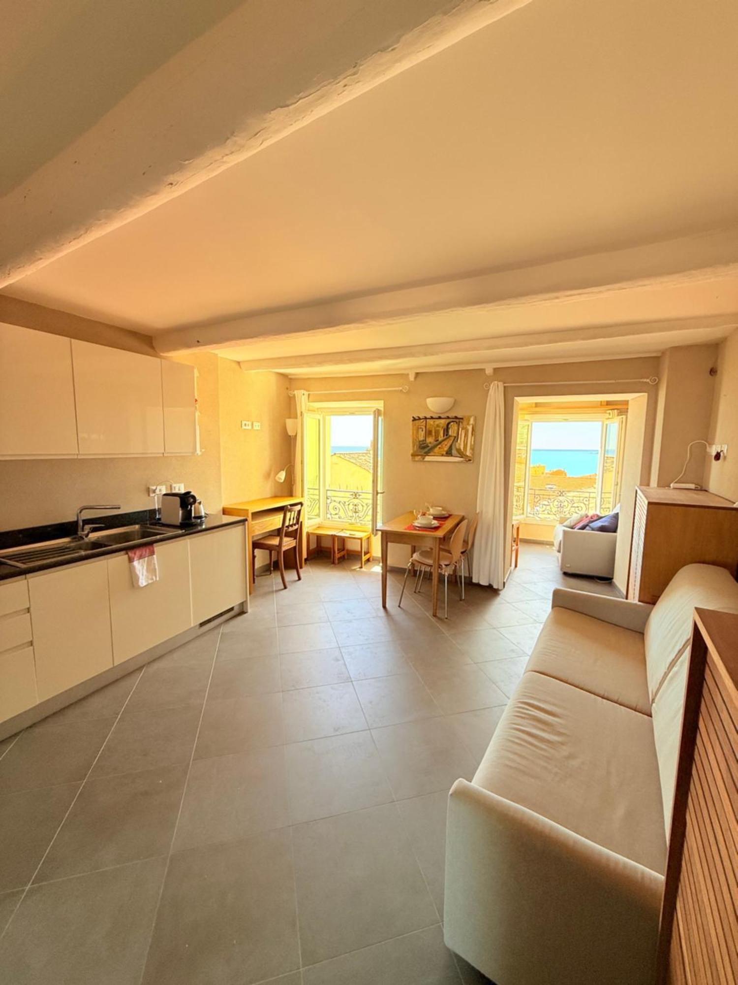 Perche Sur - Vieux Menton
